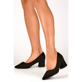 Naisten teräväkärkiset, matalakorkoiset, mustat mokkanahkapumput KJ-10B 2