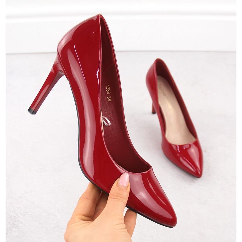 Pocked -pumput, maalattu nastat punaiset Sergio Leone 1339 punainen 1