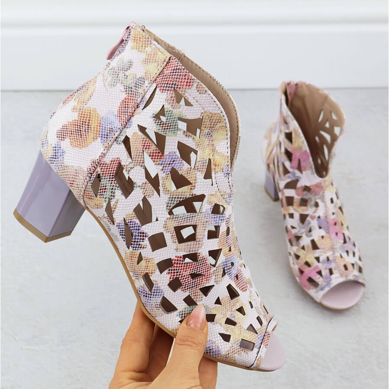 Naisten avoimet varpaat saappaat kukilla M. Daszyński MR1954-15 vaaleanpunainen 1