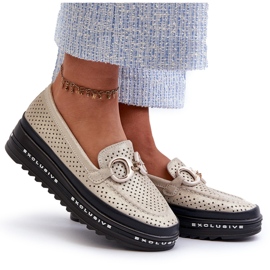 Naisten kiiltävät nahkaiset mokasiinit lavalla ja koristelu S.Barski LR750 Gold kultainen 4