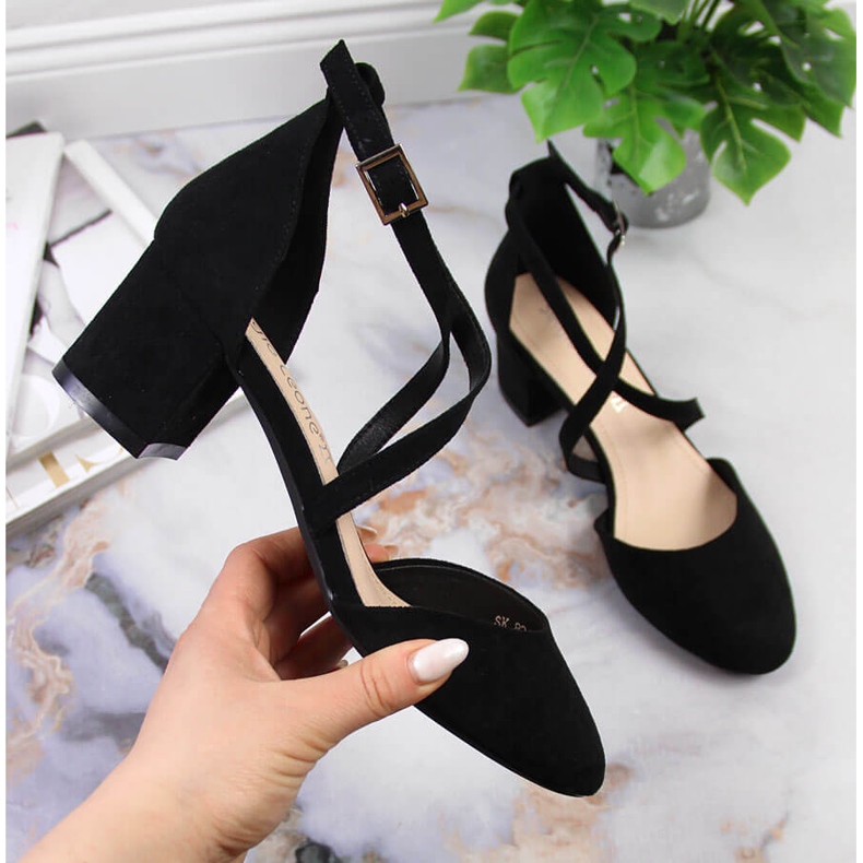 Sergio Leonen naisten mustat sandaalit 2