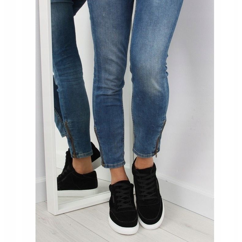 Musta mokkanahkaiset naisten lenkkarit NB171P Musta 1