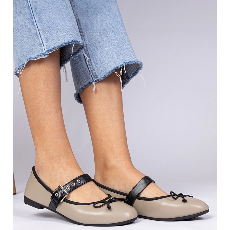 Tummat beige naisten balleriinit keulan kanssa 2