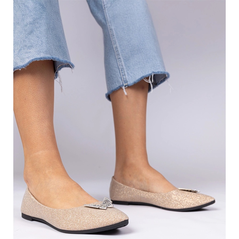 Naisten samppanja -brokaatin balleriinit perhonen kanssa beige 1