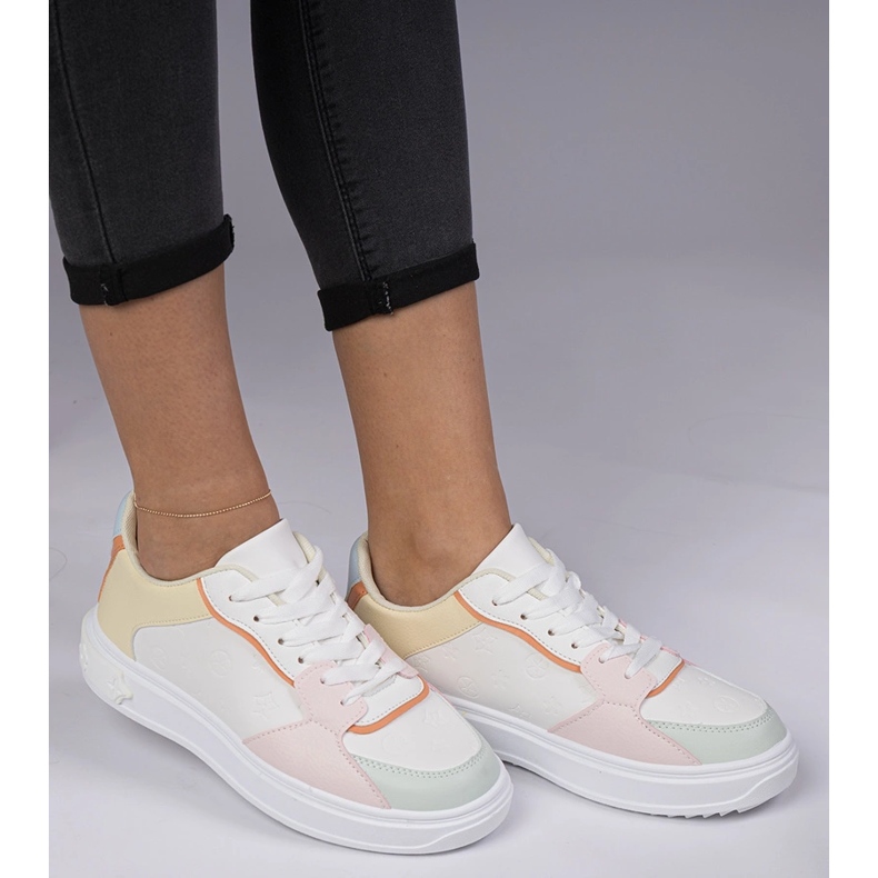 Valkoiset ja keltaiset urheilun lenkkarit Eco-Leatherista valkoinen 2