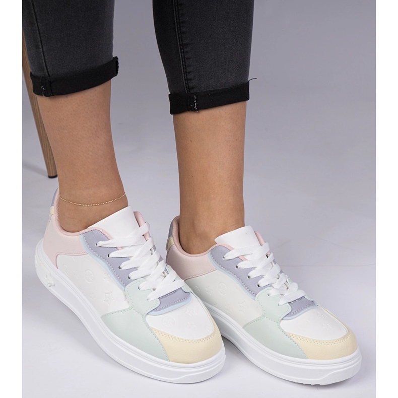 Valkoiset ja siniset urheilun lenkkarit Eco-Leatherista valkoinen 1