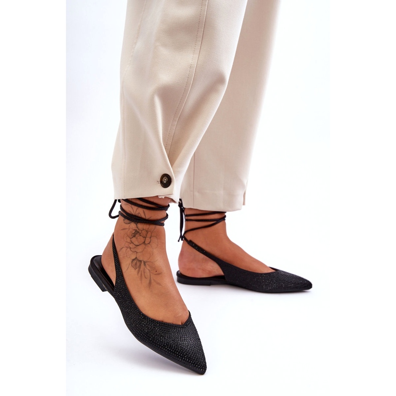 Naisten balleriinit, jotka on koristeltu mustilla strassilla musta 1