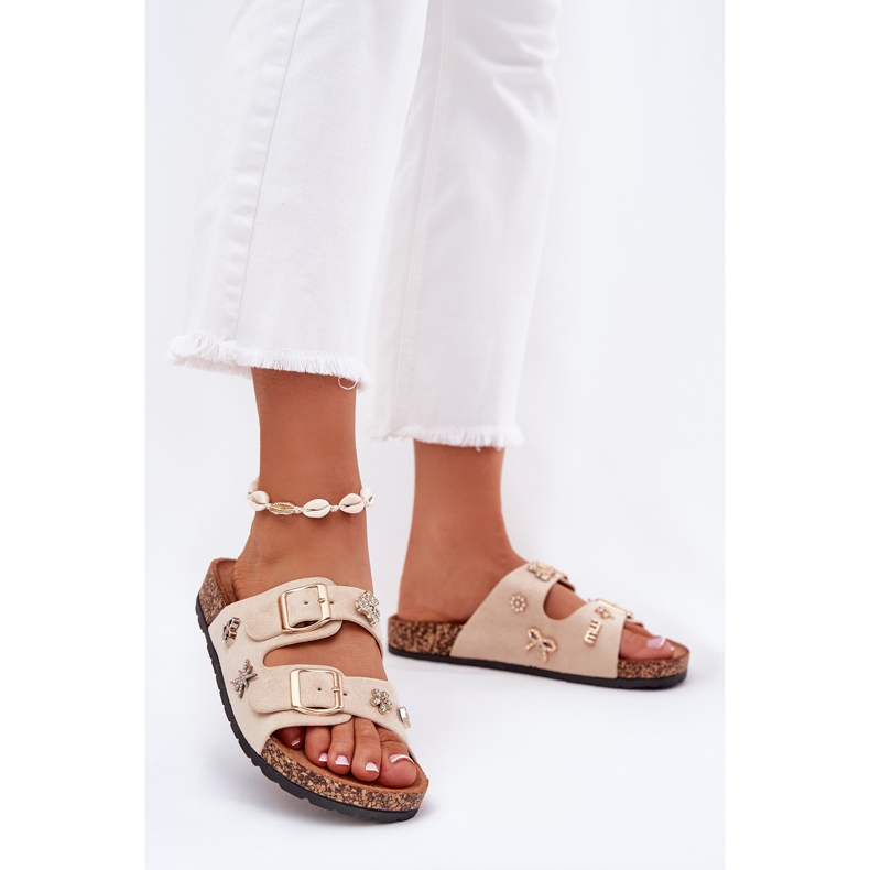 Naisten tossut korkkipohjassa soljet ja nastat beige 2