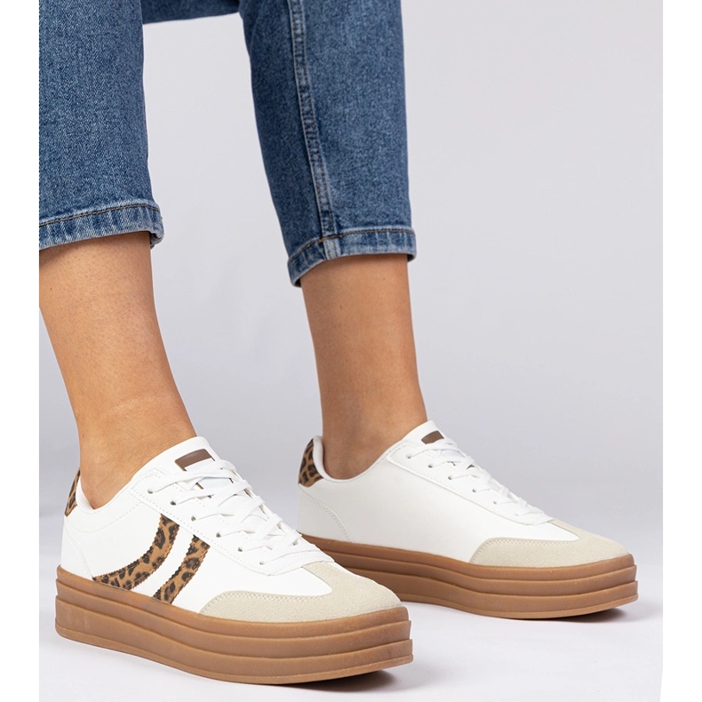 Valkoiset lenkkarit naisten lenkkarit leopardin lisävarusteilla valkoinen 1