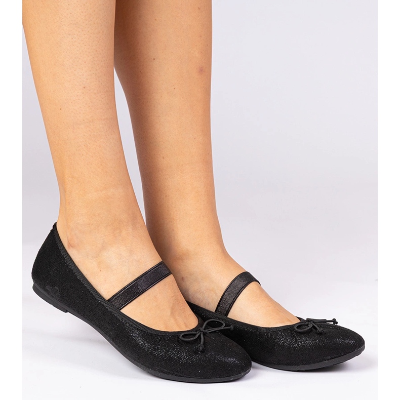 Mustat naisten balleriinit keulalla joustavalla nauhalla 1