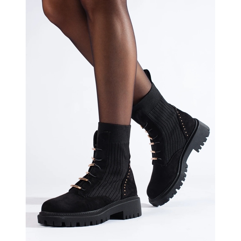 Mustat mokkanahkaa solmitut laukut 1