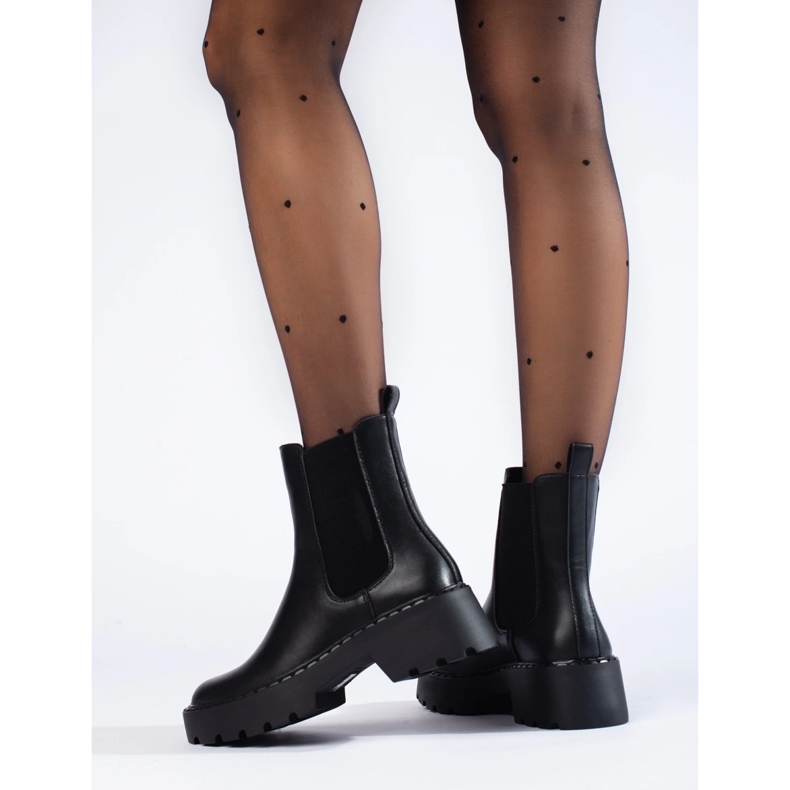 Chelsea saappaat Sergio Leonen alustalla musta 2