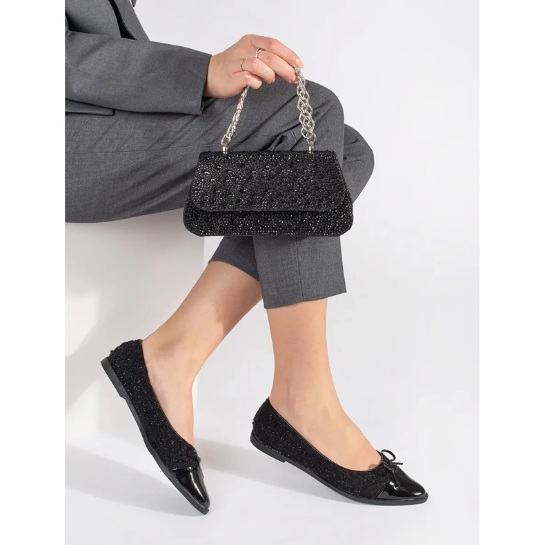 Mustat kimaltelevat balettihousut rusetilla 2