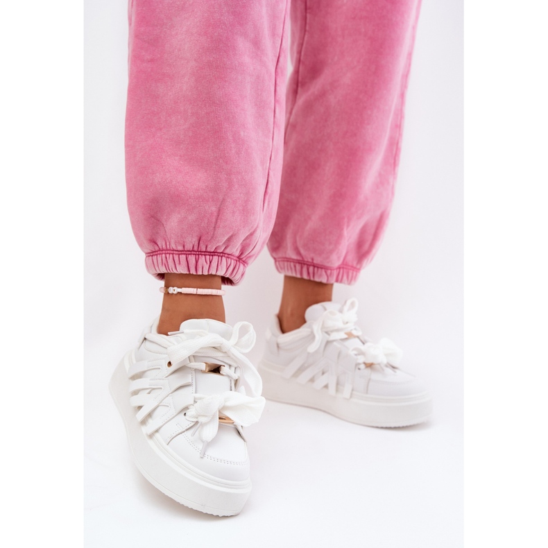 Ekon nahka lenkkarit valkoisella alustalla valkoinen 2