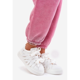 Ekon nahka lenkkarit valkoisella alustalla valkoinen 1