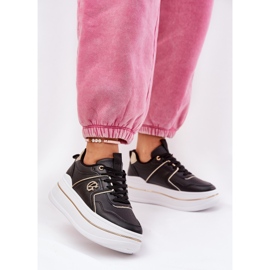 Naisten urheilukengät alustalla musta 2