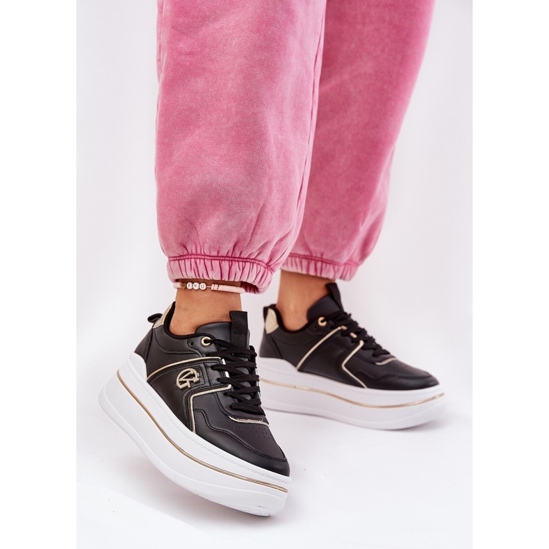 Naisten urheilukengät alustalla musta 2