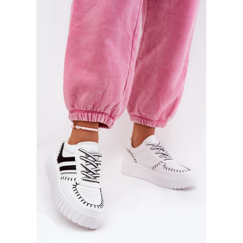 Naisten lenkkarit laiturilla valkoinen ja valkoinen 2