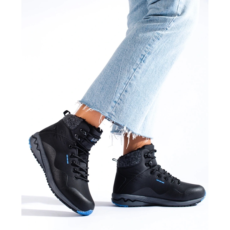 Lämpimät naisten vaellussaappaat DK musta 1