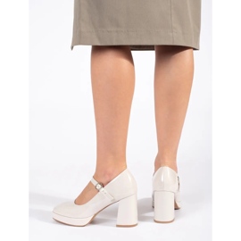 Seastar Beiget kiiltonahkaiset naisten kengät, joissa korkea kantapää ja solki 2