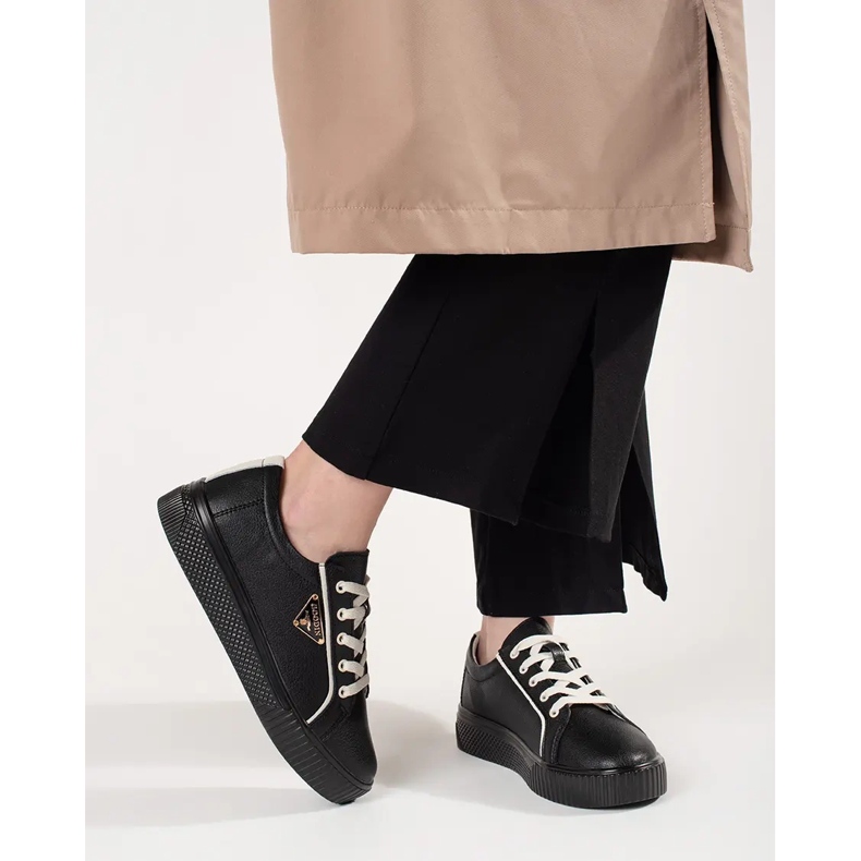 Goodin Musta nahka lenkkarit paksulla pohjalla 1