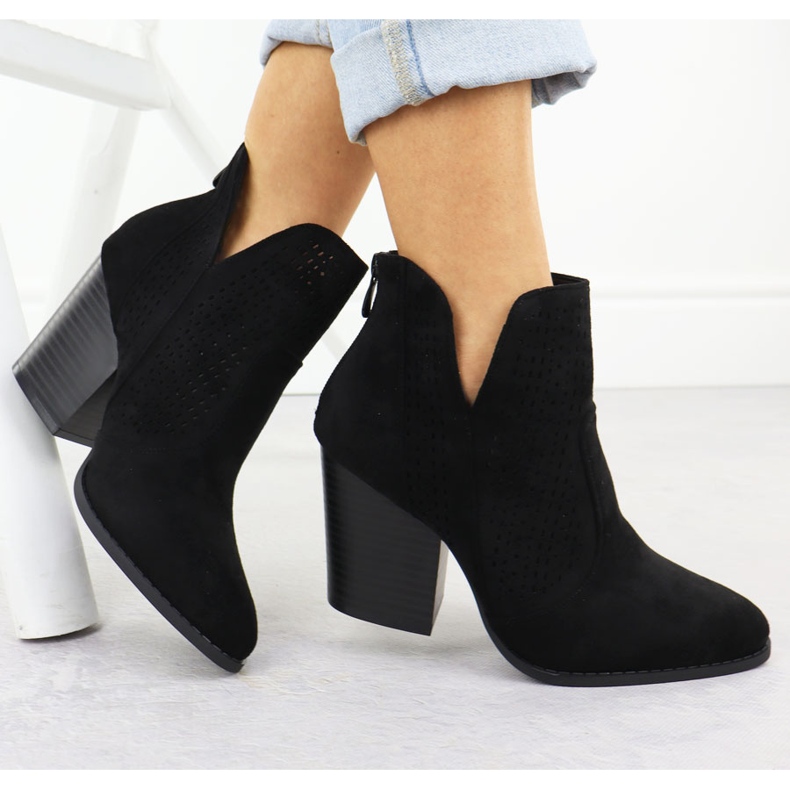 S.Barski Naisten mokkanahka saappaat Black Openwork Stand S. Barski HY51-060 musta 1