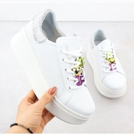 Nahkakengät paksulla rei'itetyllä pohjalla valkoinen filippo DP6793 1