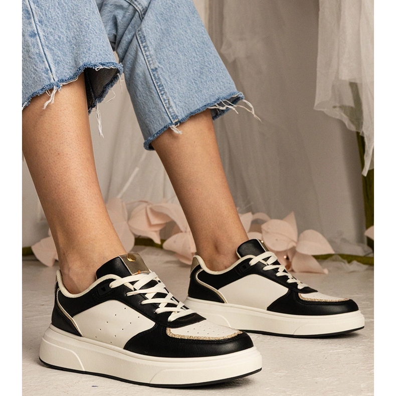 Mustat naisten lenkkarit, joissa on kimalteleva lisävaruste 1