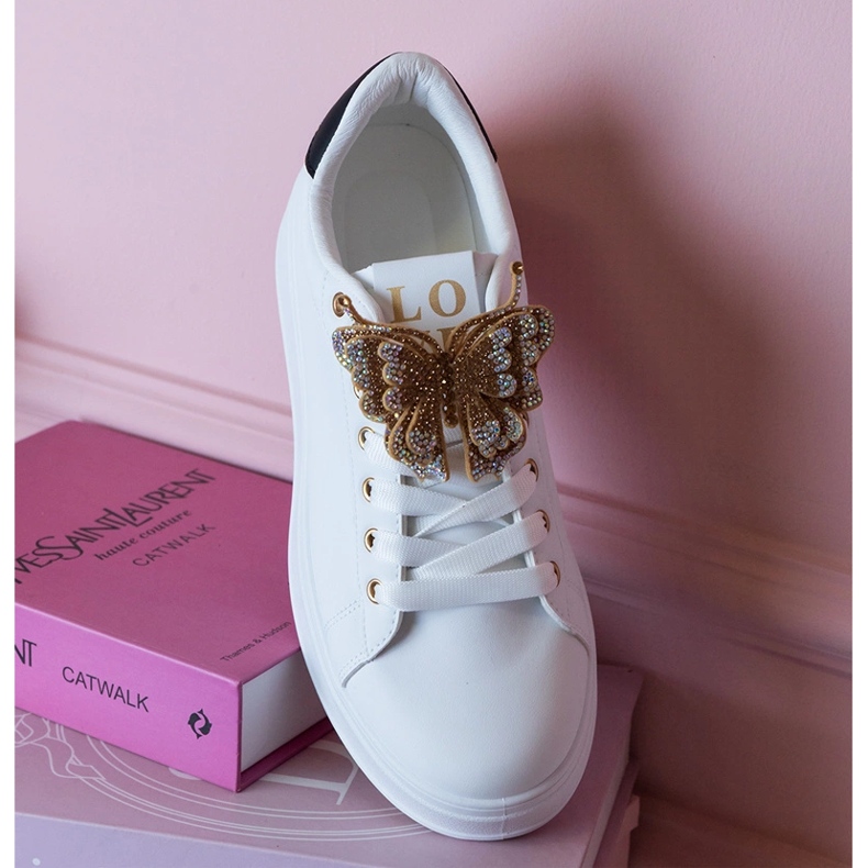 Mustavalkoiset lenkkarit, jotka on koristeltu perhonen kanssa zirkonilla valkoinen 1