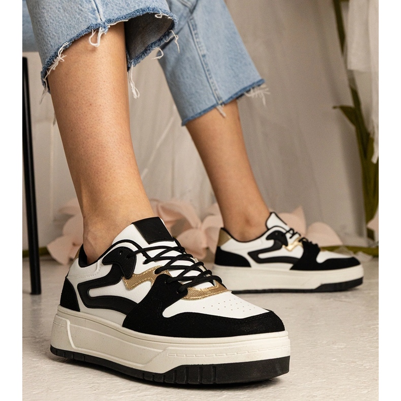 Mustat lenkkarit naisten urheilun lenkkarit 1