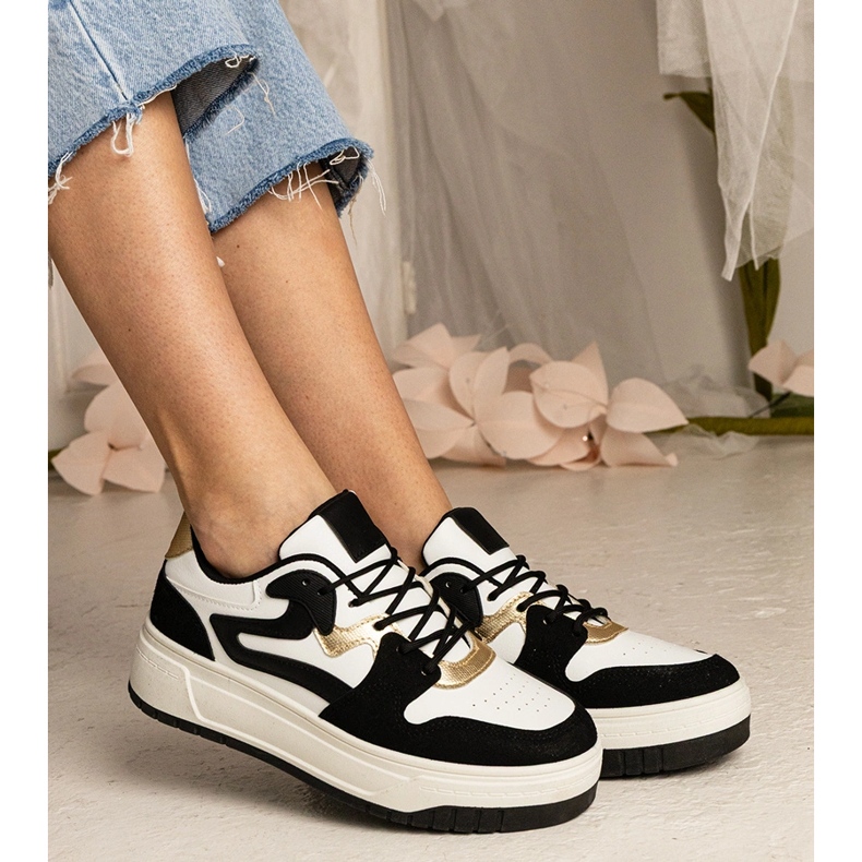 Mustat lenkkarit naisten urheilun lenkkarit 2