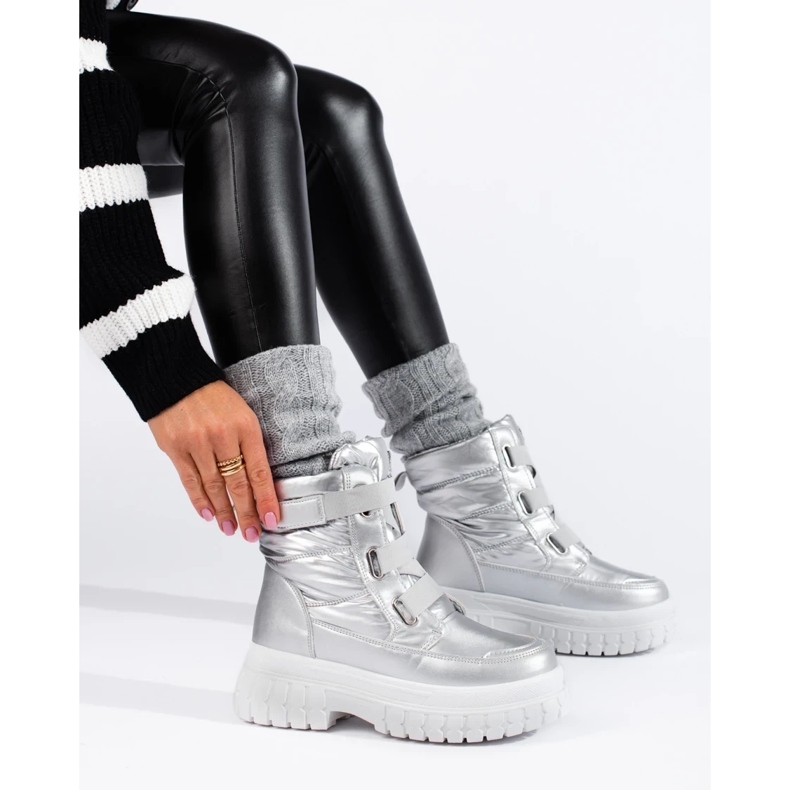 Naisten lumikengät hopeisella tarranauhalla hopea 1