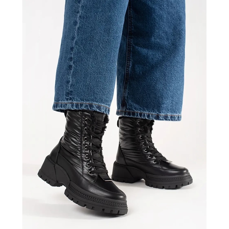 Naisten lumikengät alustalla musta 2