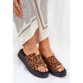Naisten flip flops lavalla ja matalat kiilat koristeellisilla yksityiskohdilla ruskeat leopardit 7