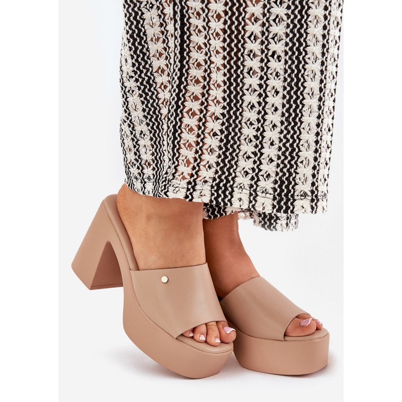 Naisten ekologisen nahkatohvelit postilla ja khaki -alustalla beige 1