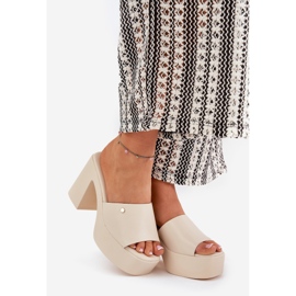 Naisten ekologisen nahkatohvelit postitse ja kevyt Beggar -alusta beige 1