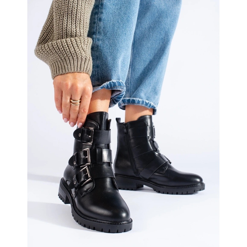 Eristetyt pussit soljeilla musta 2