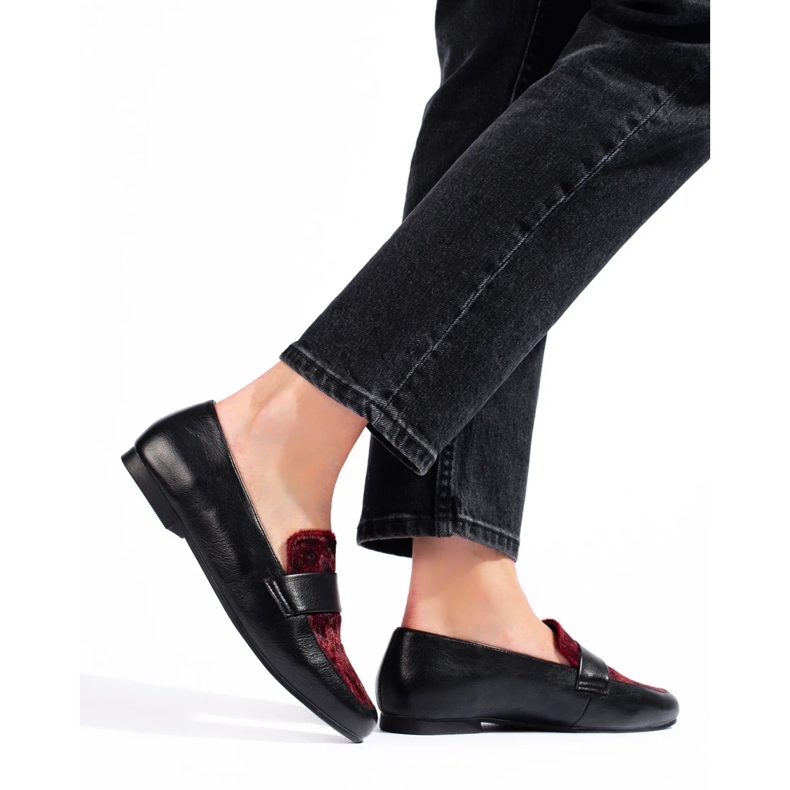 Mustat ja viininpunaiset matalat saappaat turkisella 2