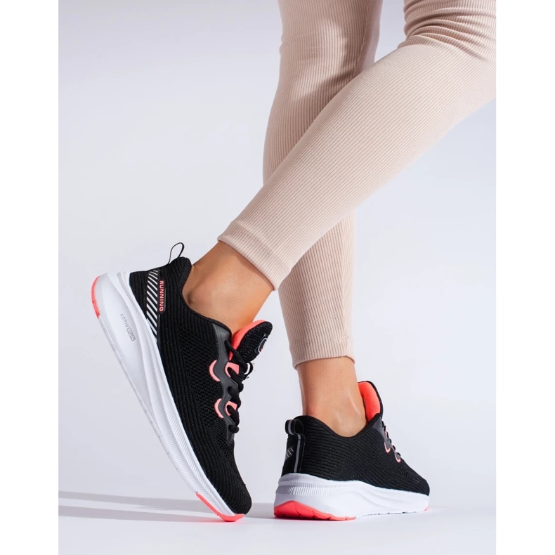 Urheilukengät DK alustalla musta 2