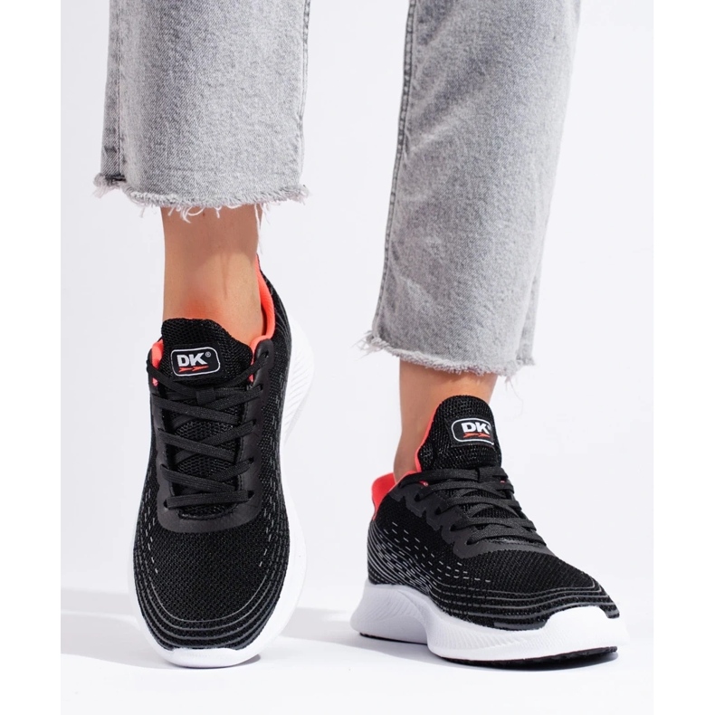 Mukavat DK urheilukengät musta 2