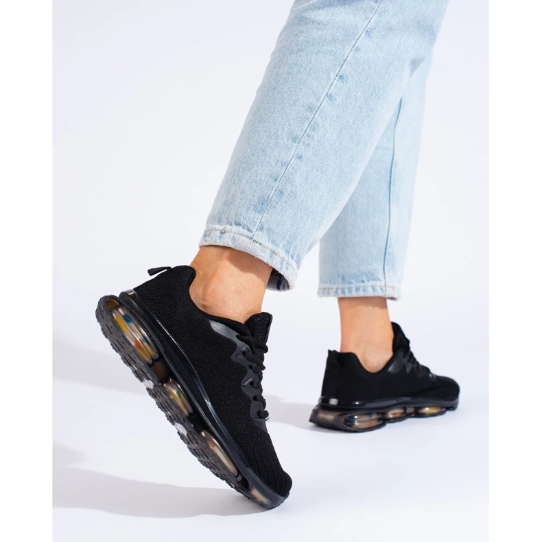 Urheilukengät kumitasolla musta 1