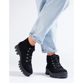 S. BARSKI S. Bararskin mustat ansoja 1