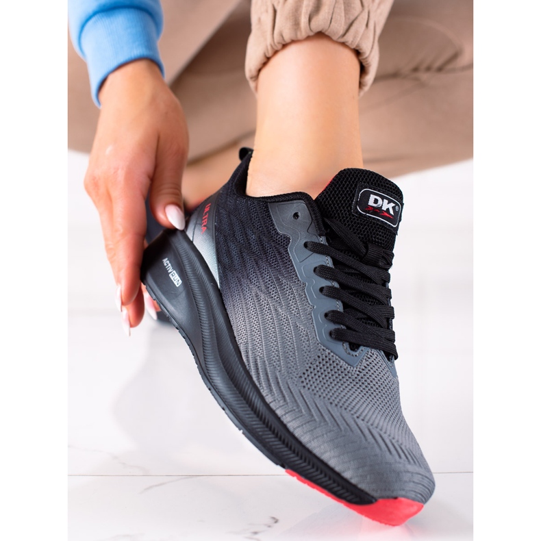 DK Kevyet urheilukengät musta 2