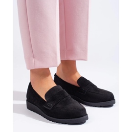 Klassiset mustat mokkanahkaiset kengät 2