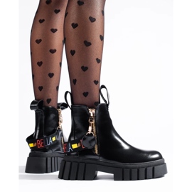 Mustat työkengät 2