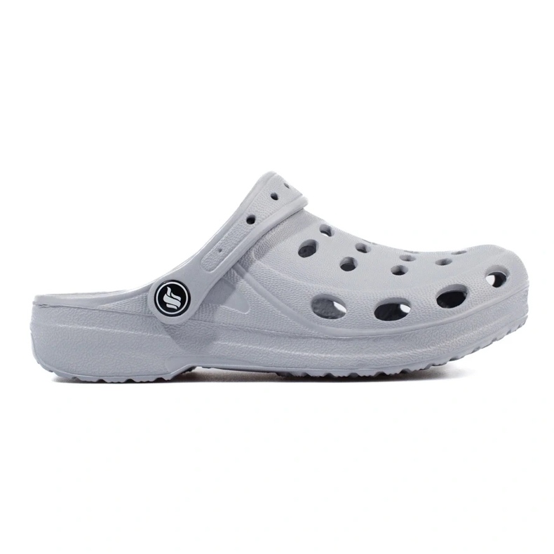 Vaaleanharmaat poikien varvastossut 1