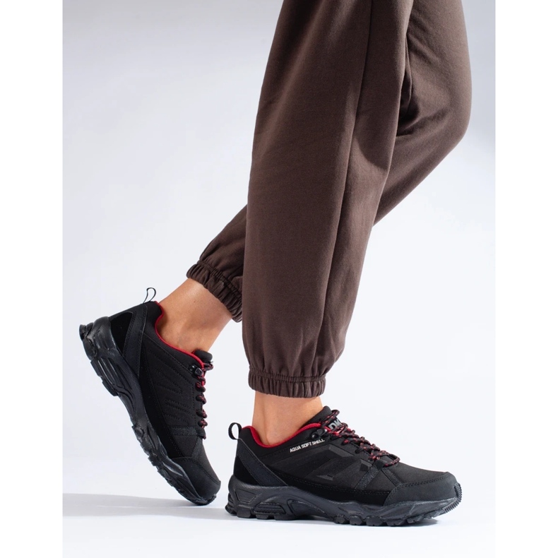 Mukavat naisten vaelluskengät DK musta 2