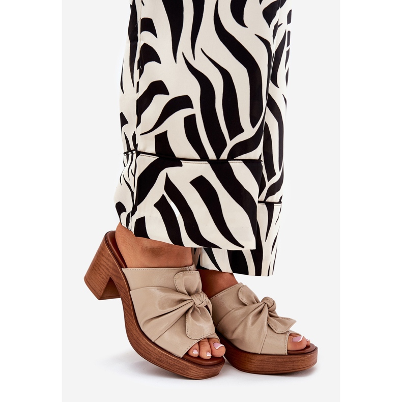 Naisten flip flops ekologisessa postitse beige 1