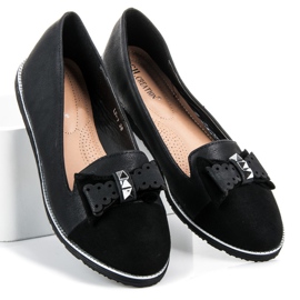 Ch. Creation Herra jousella musta 2