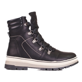 Mustat naisten vaelluskengät eristeillä 1